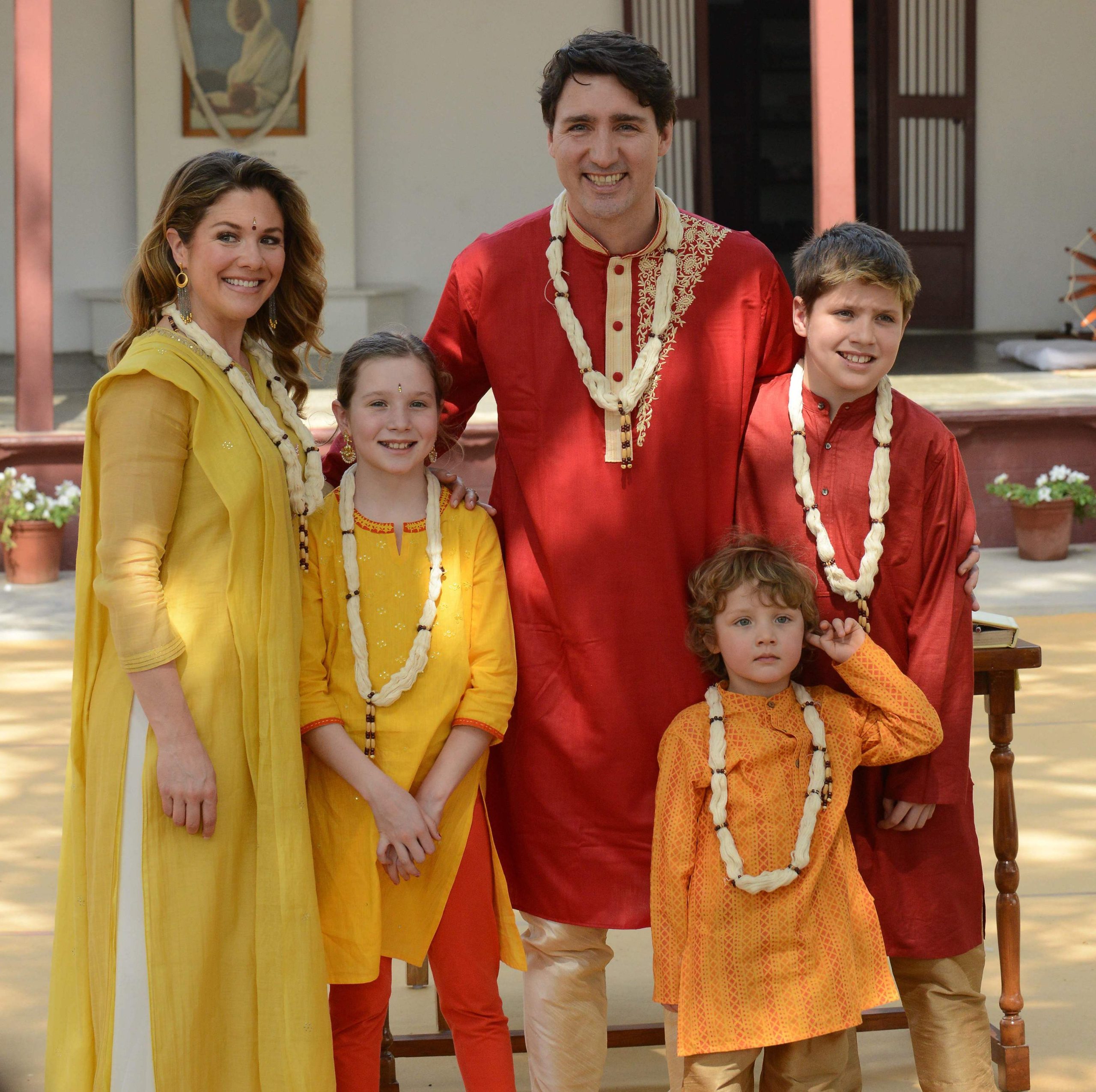 Los atuendos de la familia fueron objeto de burla en una gira por India en 2018