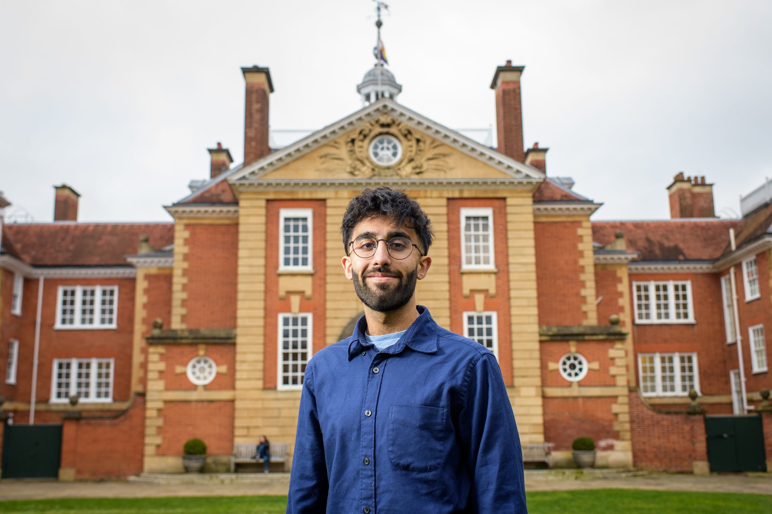Danial Hussain, de 21 años, presidente de la Unión de Estudiantes de la Universidad de Oxford, dice que un fondo de dotación central debería apoyar a los estudiantes más pobres